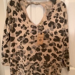 Womens xl democracy top